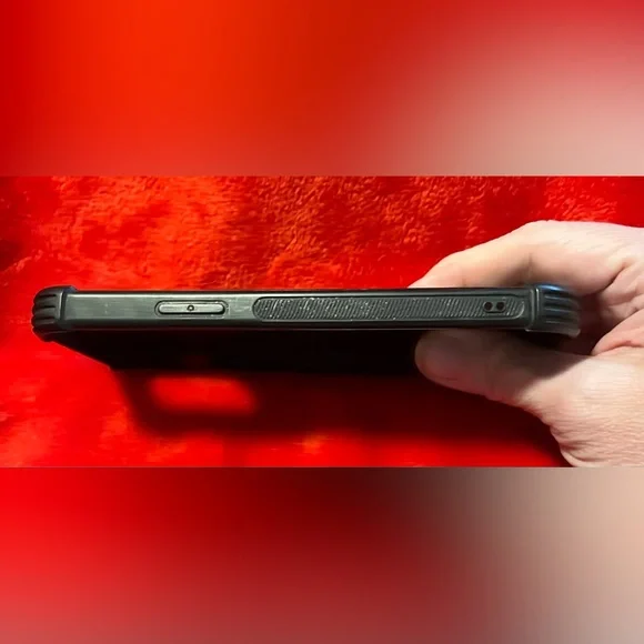 Leaf iPhone 12/12 Pro Case - Picture 9 of 10